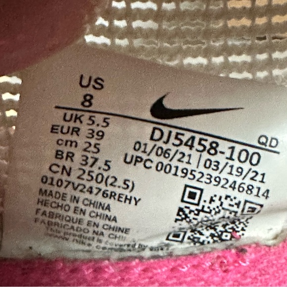 Nike Women's Athletic Shoes - White and Pink - Picture 4 of 10